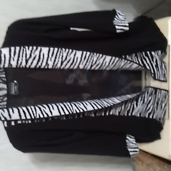 Southern Lady Jackets & Blazers - SOUTHERN Lady Large Black with Zebra Trim Medium Sleeves